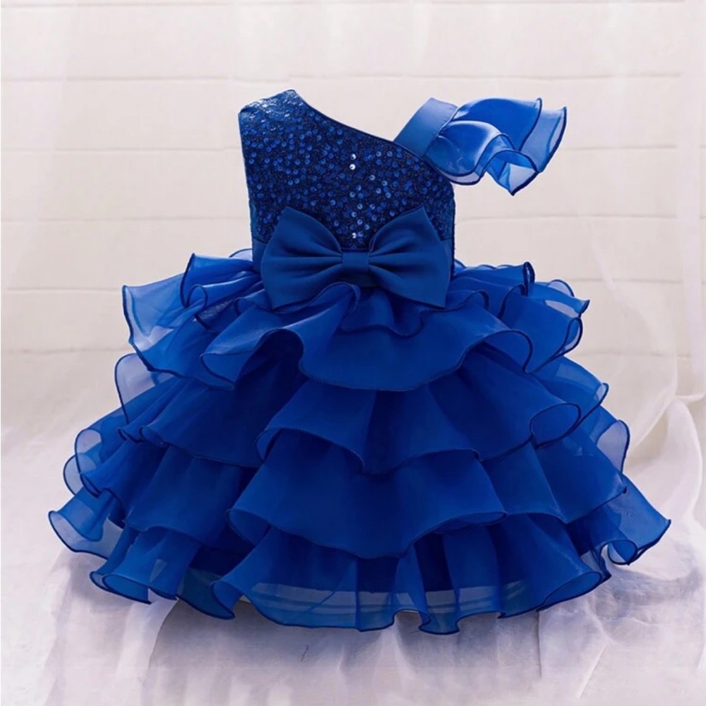 Elegant Blue Ruffled Dress